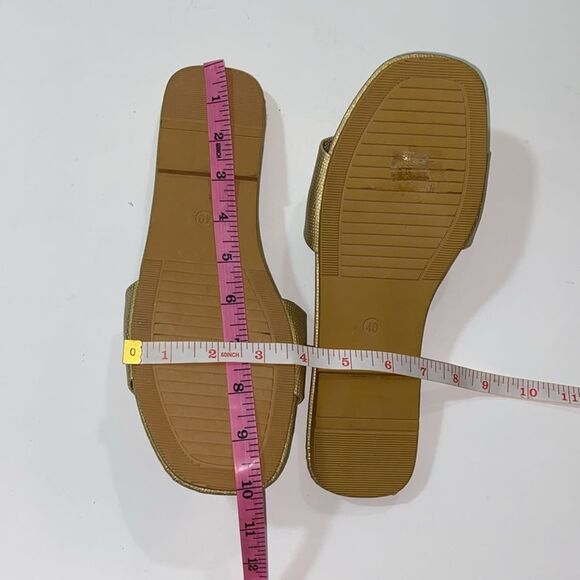 Fashion Fragrances Gold Metallic Slide Sandals Size 40 - Picture 2 of 3